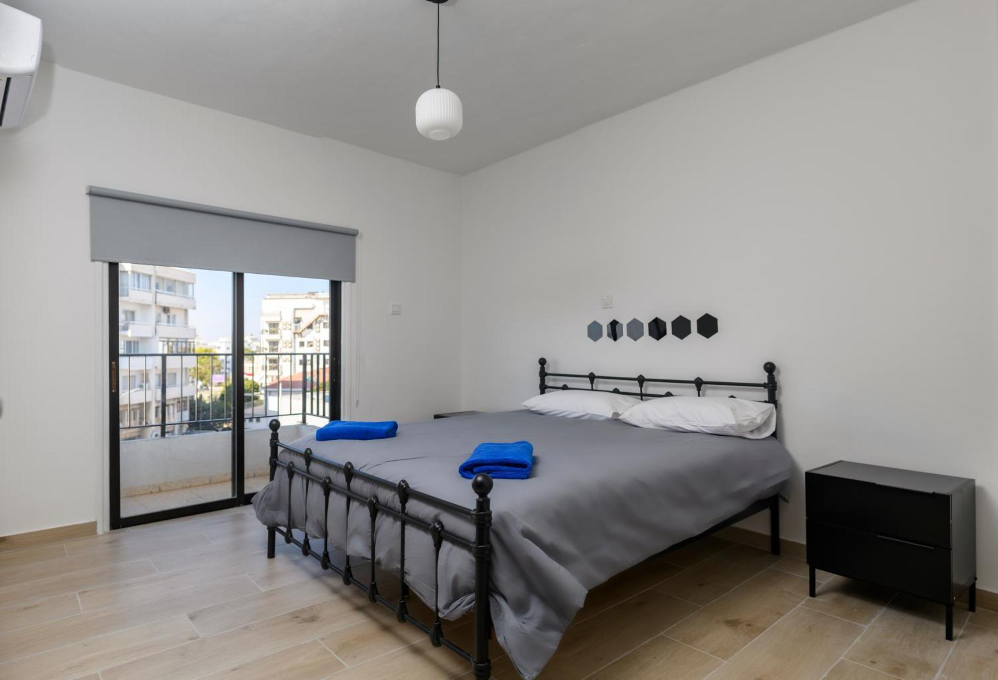 Ollies 3 Bedroom Apartment Ларнака Екстериор снимка