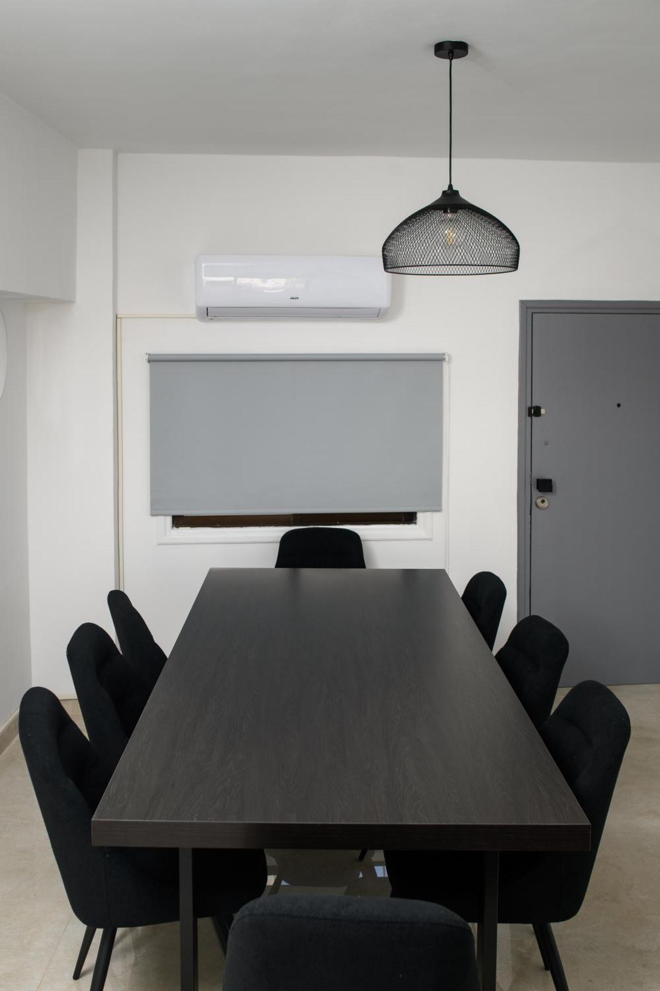 Ollies 3 Bedroom Apartment Ларнака Екстериор снимка